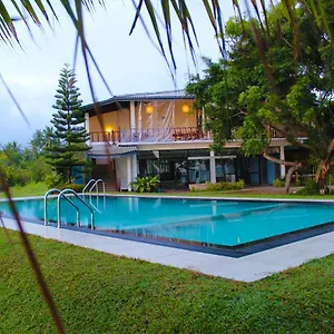 Hotel Nico Lagoon, Negombo